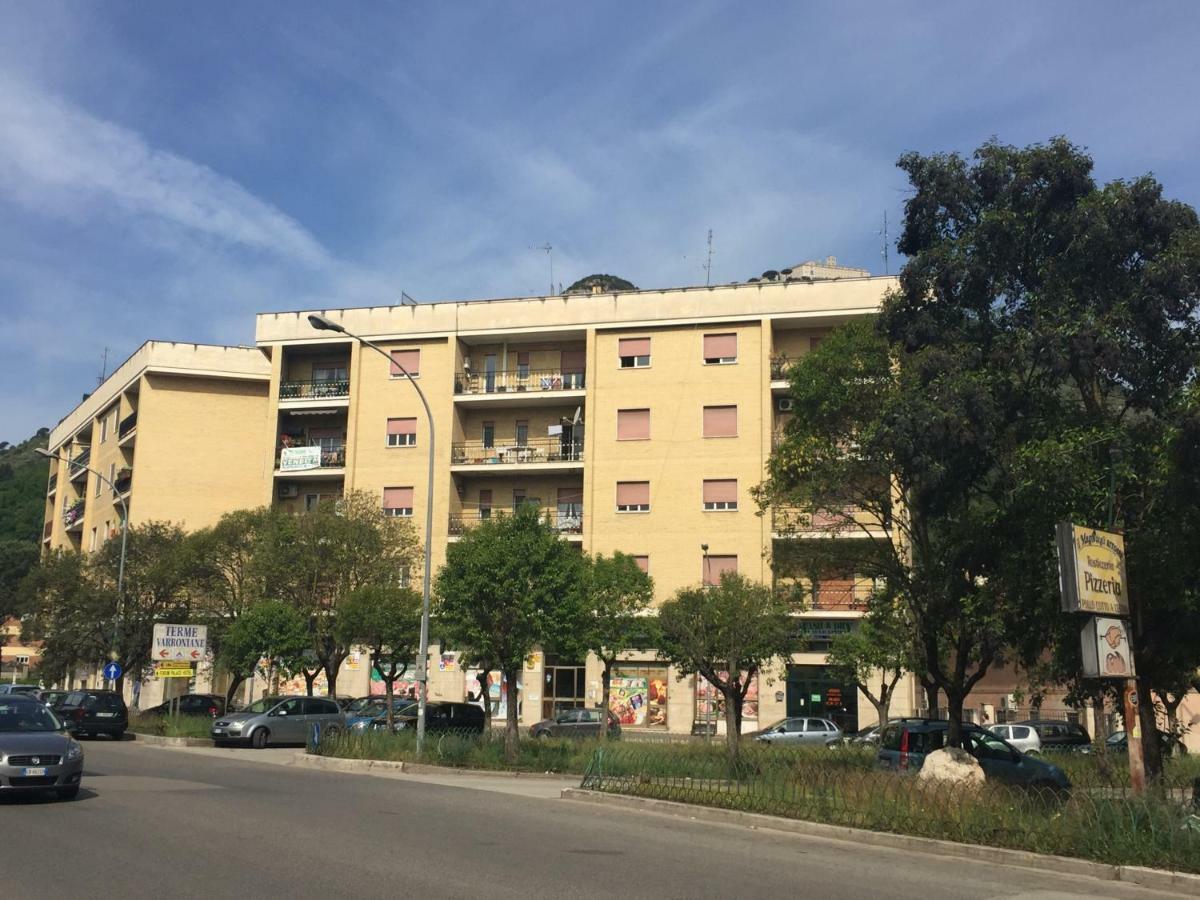 Apartamento A Casa Di Carolina Cassino Exterior foto